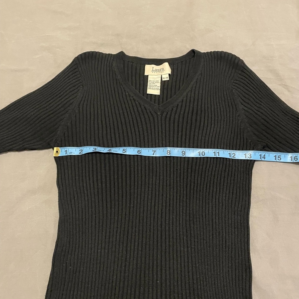 Laura Petites 100% silk black ribbed top, size M - Picture 3 of 4